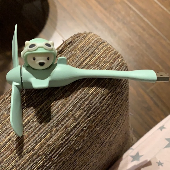 Usb desk fan and usb aroma diffuser - Picture 2 of 4